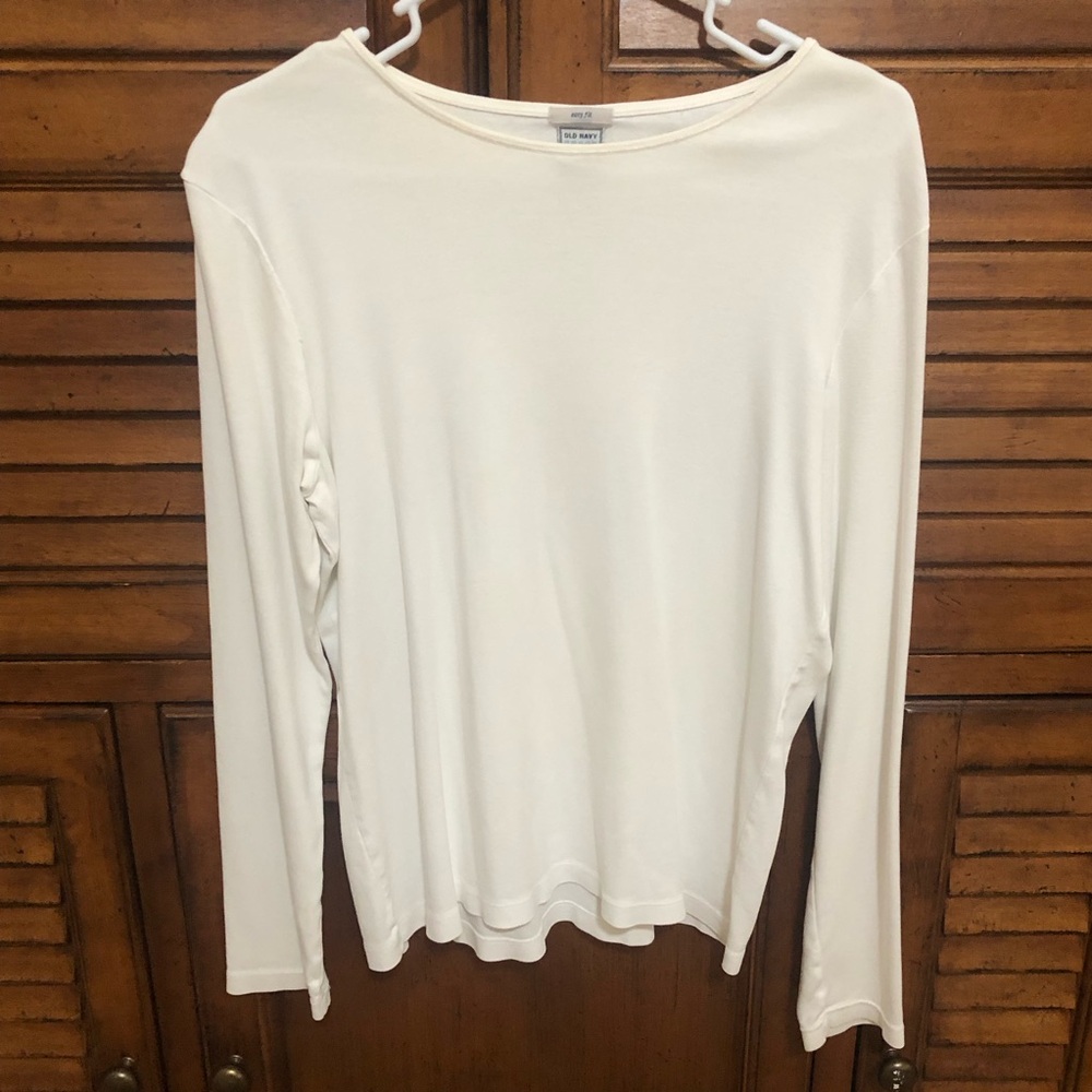 2️⃣ Women’s Long Sleeved 🤍 White Tee Shirts - V-Neck and Crew Neck - Size L - Picture 3 of 10